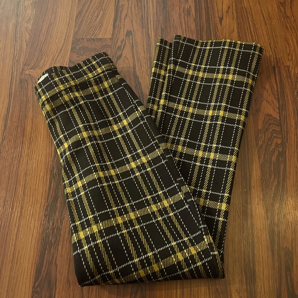 Holister Plaid Black and Yellow High-Waisted Pull On Pants, Size Sm EUC